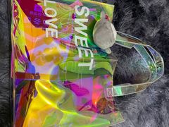 -良品铺子(白云新世界店)