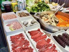 -来龍儿鲜切牛肉自助老火锅
