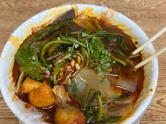 -小红房麻辣烫炸香串