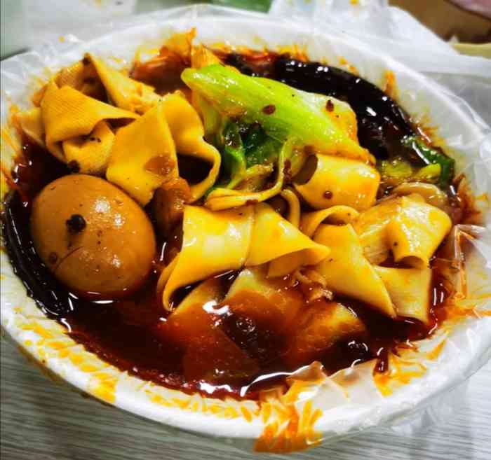 安徽正宗牛肉板面-"无意去吃一次,味道棒极了,有宽面,细面,.