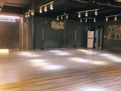 -YASAKI国际舞蹈中心