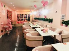 -F小姐甜品店(威海路店)