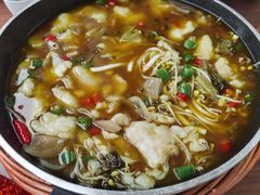 -有红鸡毛店·川菜(建设路店)