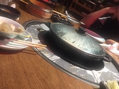 -三人行骨头王火锅(长寿店)
