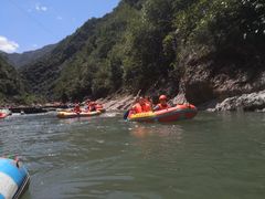 -安吉龙王山峡谷漂流