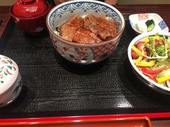 烧肉定食-翔峰炭火鳗鱼(悦泰街里公寓店)