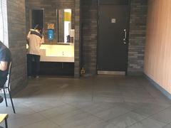 -麦当劳(小白楼店)