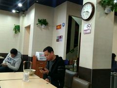 -李先生牛肉面大王(北京站售票厅餐厅)