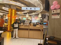 -老房老舍重庆火锅(假日城市店)