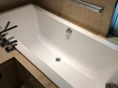 -广州天河希尔顿酒店