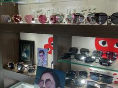 -视野联行眼镜蔡司·依视路官方授权店(顺城店)