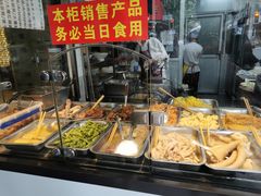 自助取餐区-老半斋(福州路店)