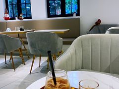 -Fridi Patisserie Cafe