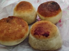 豆沙馅酒酿饼-采芝斋评弹茶馆(观前街店)