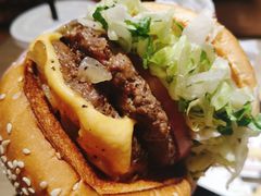 -The Habit Burger Grill 哈比特汉堡(复兴soho店)