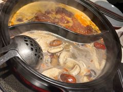 -钢管厂五区小郡肝串串香火锅(梅川路店)