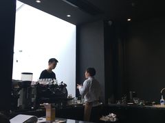 -UNI UNI(环亚凯瑟琳店)