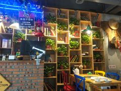 -小小河边鱼(天润城店)
