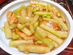 青豆丝瓜烧面筋-北平盛世·新京菜·北京烤鸭(劲松·双井店)