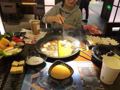 -呷哺呷哺(孝义万达店)