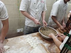 -舒小笼松针小笼包