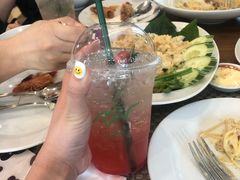 -Chom Cafe and Restaurant