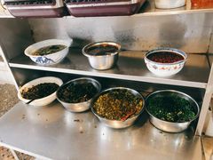 -炳记牛味粉店(四坊路店)