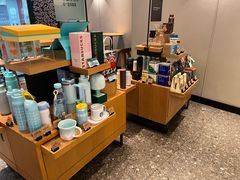 -星巴克臻选(周浦万达店)