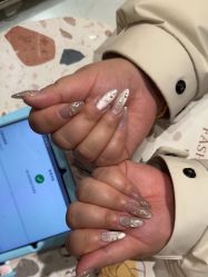 -花颜悦色款式美甲美睫