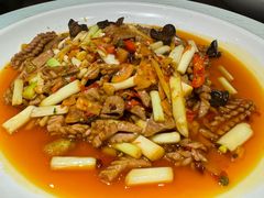 -万重锦·人文川菜馆(骡马市店)