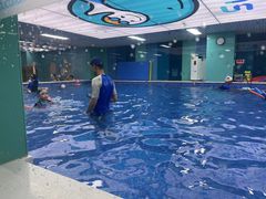 -Swim斯卫姆国际儿童游泳中心(红博中央公园店)