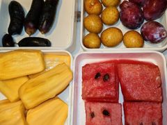 -涨巢·潮玩水疗局