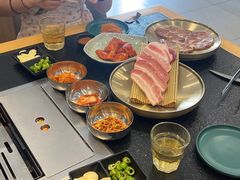 -臻牛烤肉