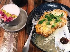 -FLOVIE FLORIST CAFE