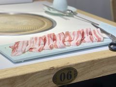 黑猪五花肉-猪啊牛呀羊啊铜盘烤肉(正大广场店)