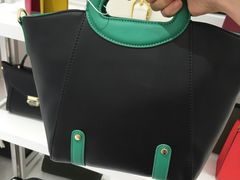 -王府井百货熙地港店