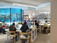 -广州市白云区图书馆