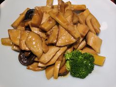 -窄巷子陕菜馆·地道陕西菜(粉巷店)