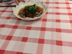 -洪霞餐馆·川菜·鲜货现炒(两江春城店)