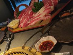 -铭牛烧肉·和牛海鲜自助(高新月牙湖店)