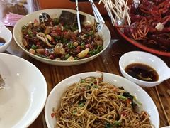 -冶建镜子·老南昌大排档·江西虾王(总店)