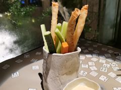 -穹六人间 people 6(岳阳路店)