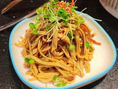 -山城外·非遗酸菜鱼(盛龙广场店)