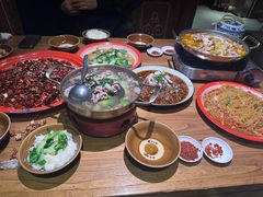-半步颠·小龙虾·川菜(旗舰店)