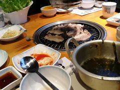 -唯成•韩国炭火烤肉 유성고기