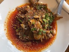 -渝信川菜 · 川味家常菜(财富购物中心店)