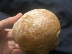 -啊噗吐呦现场烘焙(麦凯乐店)