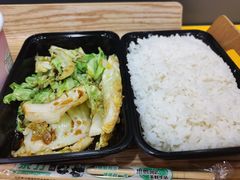 -南门金峰辣子鸡·玩串串(昌发展万科广场店)