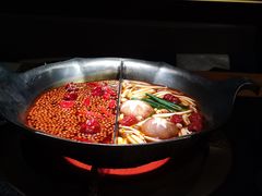 -湊湊火锅·茶憩(南京东路悦荟店)