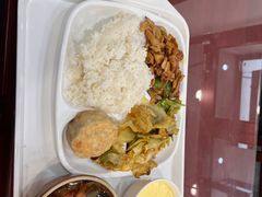 -聚德华天护国寺小吃(甜水园店)